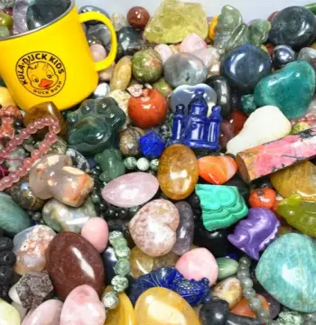 Small Scoop Crystal Confetti
